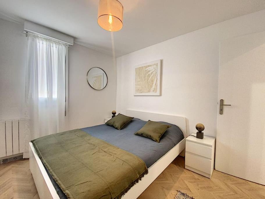 Appartement Style Architecte Proche De La Plage Cannes Exteriör bild